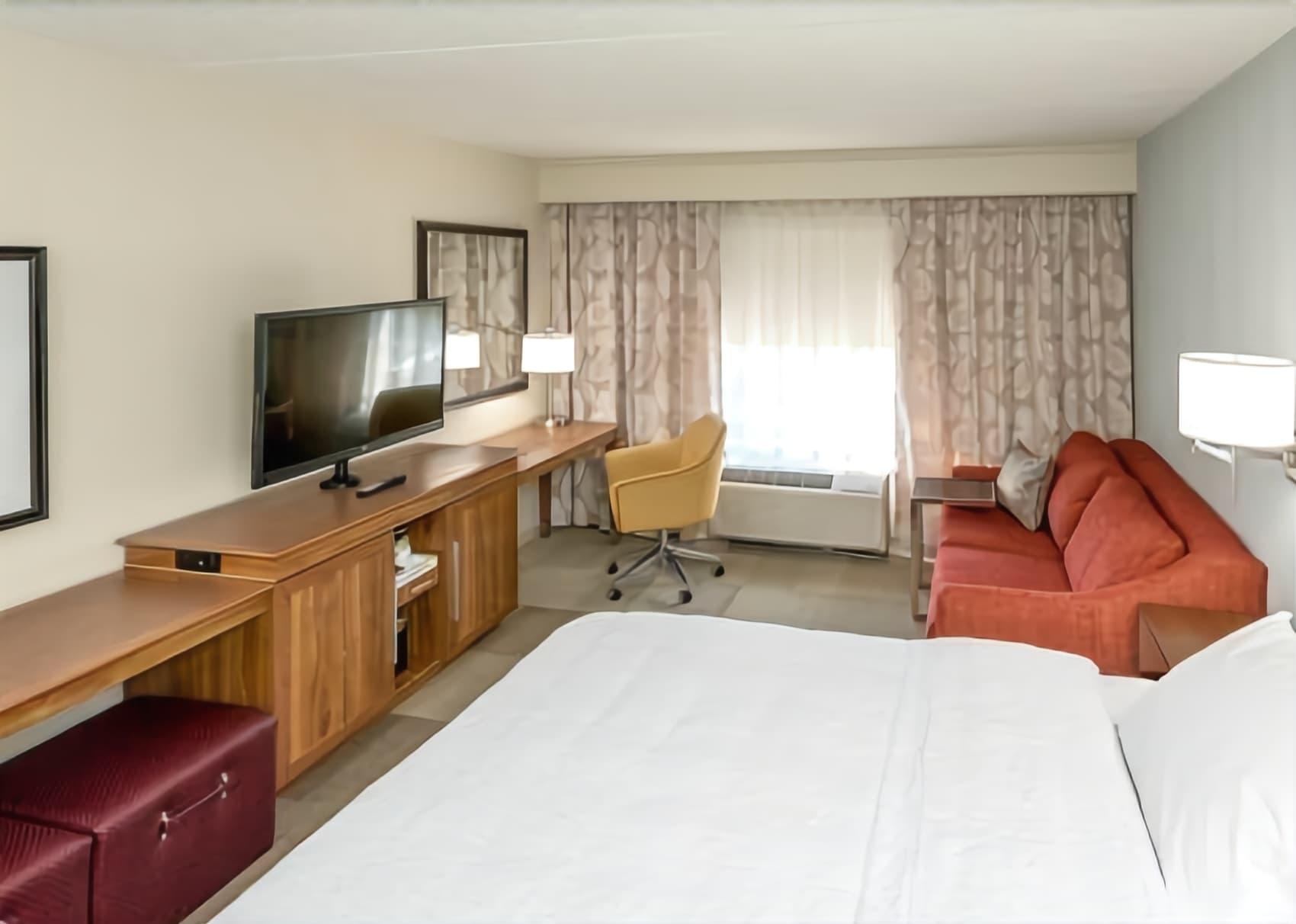 Hampton Inn & Suites Oakwood Village-Cleveland Екстериор снимка